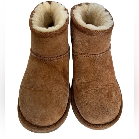 UGG Mini Ankle Little Girls Size 3 Fur Lined Boots Cozy Warm Winter - Picture 5 of 10